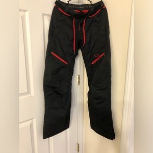 Oakley Snowboard pant size S.